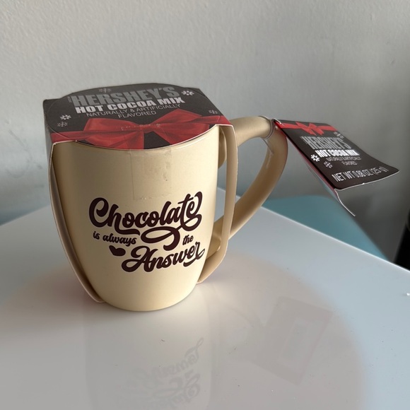 NWT Hershey’s Hot Coco Mix & Mug Gift Set - Picture 1 of 6